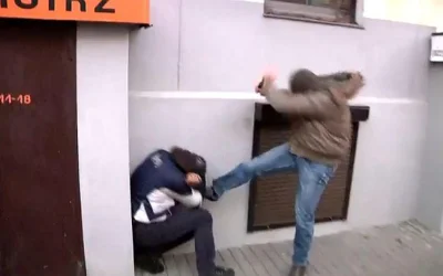 wladyslaw-konstantynowicz - @typ53B: Uuuuuuhhhhhhhh.... ale mnie stopa swędzi!!!!