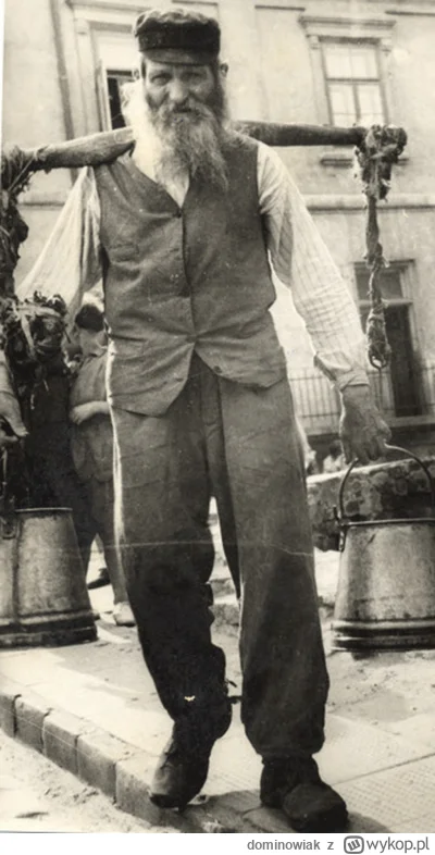 dominowiak - #heheszki #tagujetogowno
Przyniosłem dwa wiadra wody, ale nikt mnie nie ...