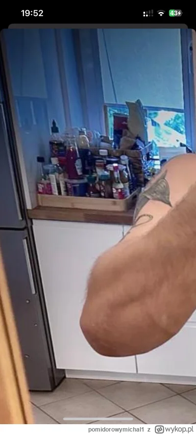 pomidorowymichal1 - @Kasahara tak na słońcu trzymasz?