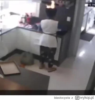 blastocysta - #heheszki #trzecieoko
https://streamable.com/8zgxgr