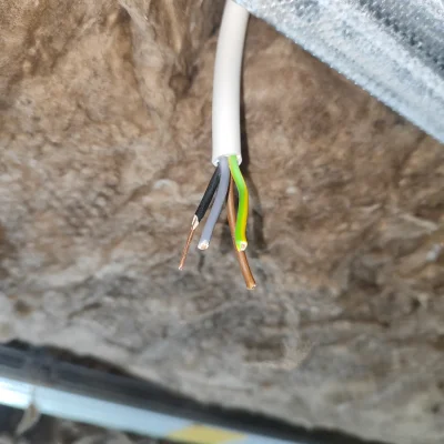 PanMuzykant - Mirki, jestem zielony w kwestii elektryki. Chciałbym rozdzielić przewód...