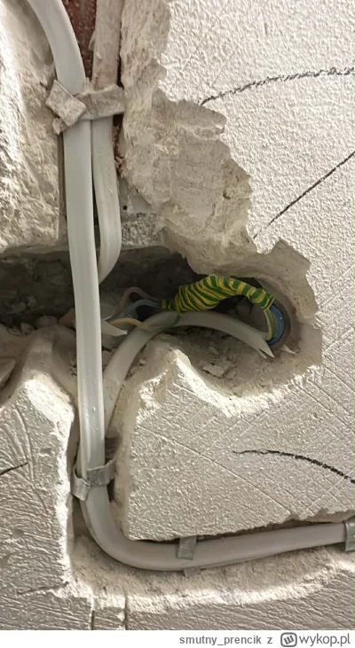smutny_prencik - Siemka, co myślicie o wykonaniu takich połączeń elektryki w mieszkan...