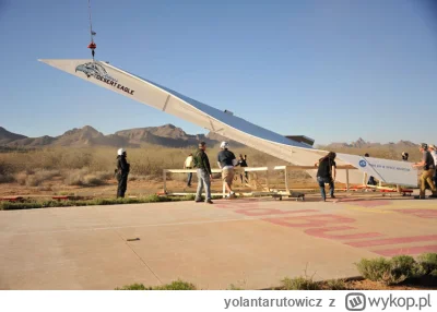 yolantarutowicz - Przy temacie zostawię:

Największy na świecie samolot z papieru
