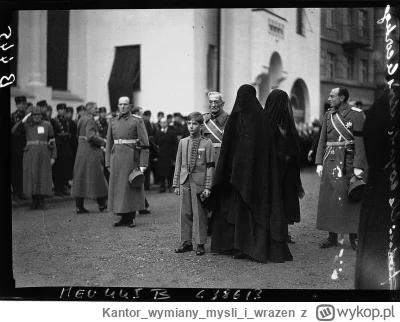 Kantorwymianymysliiwrazen - O co tu chodzi?( ಠ_ಠ)
#ciekawefoto #pytanie #kiciochpyta