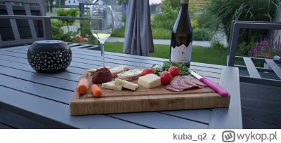 kuba_q2 - Kolacyjka do oceny
#chillout #kolacja #wino #ogrod