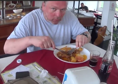 Kalwi - Ciekawe czy Przemo się kiedyś przeciął przy tej aferze z Buddą czy to inna ek...