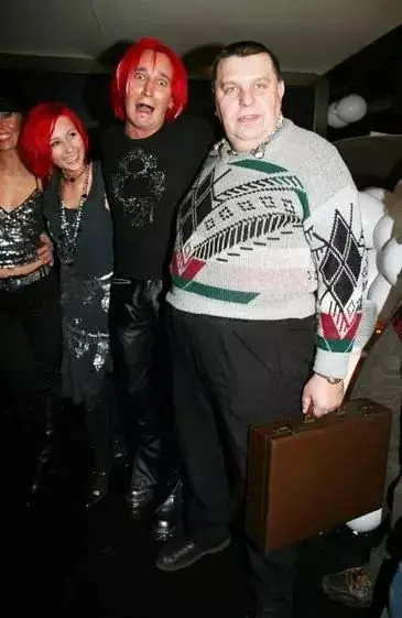 Nba_ - #kononowicz patrz dławek co narobiliście
Prezydent jaka posturę miał dopóki ty...