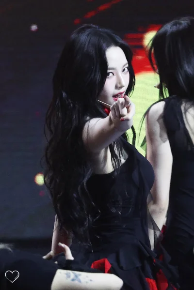 XKHYCCB2dX - #koreanka #karina #aespa