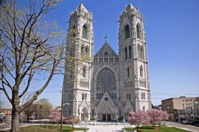 Loskamilos1 - Cathedral Basilica of the Sacred Heart w Newark, piąta największa kated...