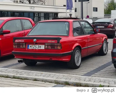 Bejro - Fajną alpinką sobie jakiś studenciak przyjechał (ʘ‿ʘ). Chyba oryginał? #bmw #...