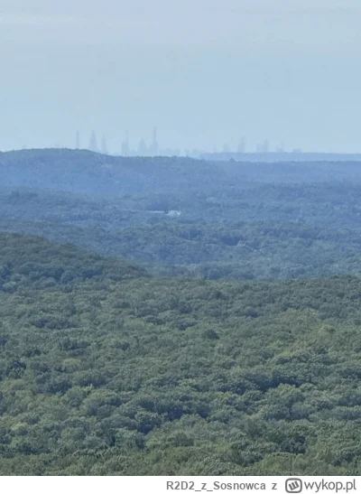 R2D2zSosnowca - @R2D2zSosnowca na horyzoncie widać stąd nawet Manhattan a raczej tylk...