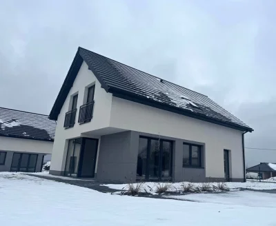 jmuhha - Ktoś mi wytłumaczy jakim cudem 17 osób na 22 z gimnazjum z klasy ma pobudowa...