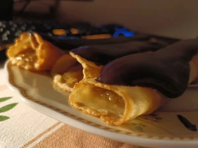 PorzeczkowySok - nie miałem nic słodkiego z czekoladą, więc sobie zrobiłem polewę do ...