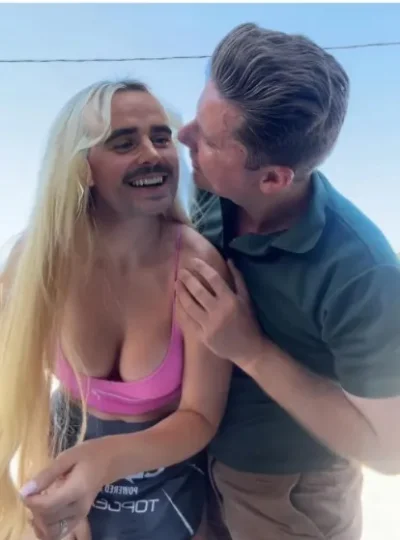 SebaWayneFAS - #famemma Turski już po zabiegu w Turcji, relaksuje się z partnerem