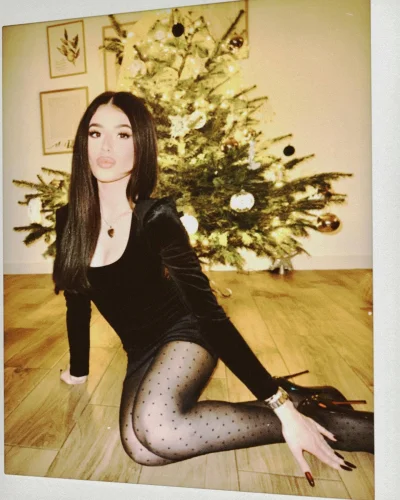 Larsberg - Kiedyś taka niewinna nastolatka a teraz można by ją pomylić z gwiazdą p---...