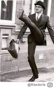 Rasteris - #allegro 

Inteligencja powala. Wymyślili sobie że tytuł aukcji ma mieć 12...