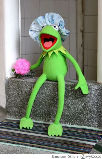 Napalone_Okno - Idę się wykąpać a potem zjem na śniadanie barszcz z uszkami. Sałatkę ...