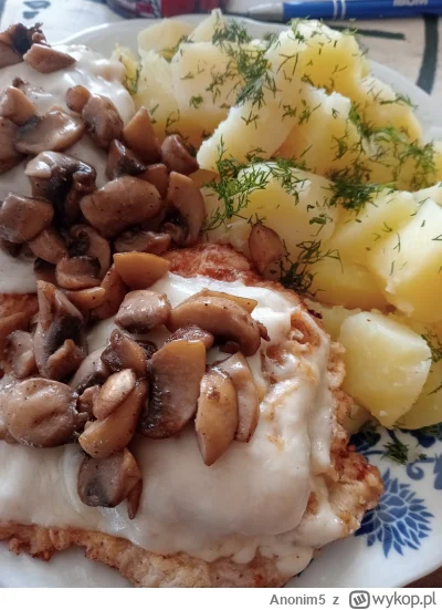 Anonim5 - #przegryw obiad dla chuopa #chwalesie #jedzzwykopem
