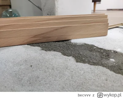 becvvv - Zrobiłem bruzdę w posadzce na kabel do neta. Po wylaniu nowej posadzki jest ...