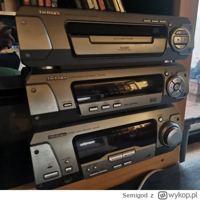 Semigod - @M0ke no elo (✌ ﾟ ∀ ﾟ)☞ u mnie gra na chacie podłączona do lapka. ale nie p...