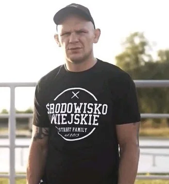 zbychuzbychu1 - @odyn88: Plastus to taka bajka, więc dlaczego postać z bajki ma być n...