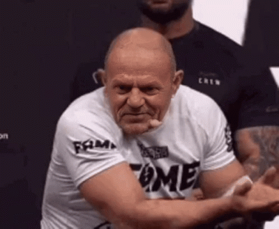 witekftp - @BamBamBigelow: misiu ja moge byc u ciebie in anderthalb sekunden