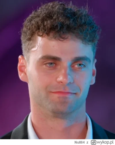 Null84 - #hotelparadise Ależ koledze żyłka wyszła z wysiłku - chyba od obliczeń, czy ...