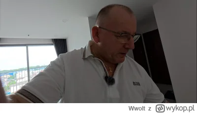 Wwolt - #raportzpanstwasrodka Czy to jest biedny człowiek?
Złoty wisior, koszulka Hug...