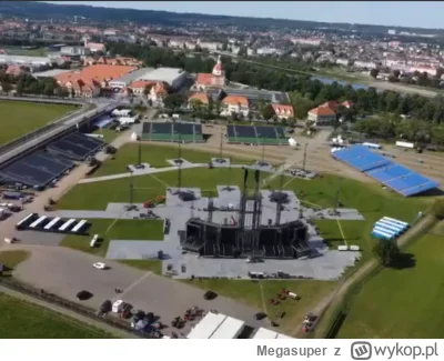 Megasuper - #rammstein zwiększa w Dreźnie ilość wież z "głośnikami" Będzie 10 plus te...