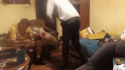 piSSowiec39 - Atak dronem na kolege pijaka. #danielmagical #chlopakizraszei