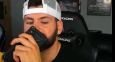 RzygiPluton - Siemka Hubełt,Hubełt słuchaj masz może jeszcze ten numeł do modełacji w...