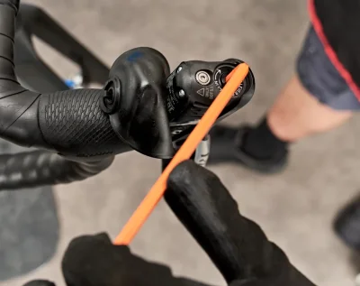 flookir - Mirki, kupiłem nowy rower na hamulcach od srama. Wszystko złożyłem, ale z p...