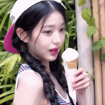 PanTward - #koreanka #wonyoung #ive #kpopgif