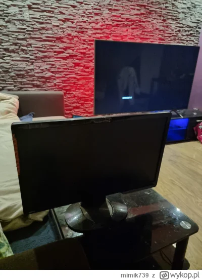 mimik739 - #danielmagical 

Monitor dla robaczkow ? #patostreamy