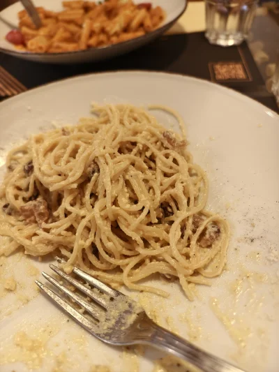 ExtraIntrowertyk - @Vamyss g------a fest była ta Carbonara która podajesz jako przykł...