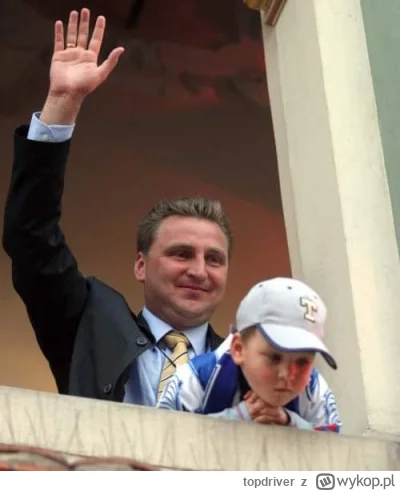 topdriver - #mecz #michniewicz #stanowski 
Unikalne zdjęcie świętującego Czesia z mło...