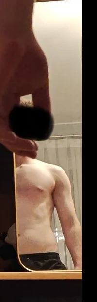 Synco - hlop se ćwiczył w domu no bo gdzie i chociaż to mu w życiu wyszło, był już ła...