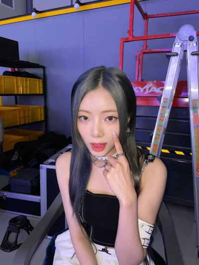 XKHYCCB2dX - #koreanka #goeun #purplekiss