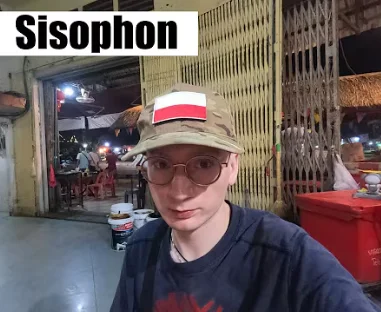 Brutus66 - W hamerykańskiej szkole rodowity brytyjczyk uczy łonline 

i już muminowi ...