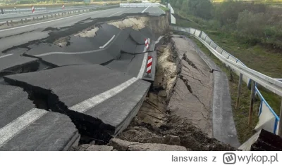 lansvans - @DrylowanyPomidor: takie paskudne odcinki są nie tylko w Polsce. Do niedaw...