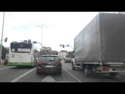 JK74 - @Mariusz1488: https://youtu.be/cOZtTtvMaKM?t=54 Było na streamable ale skasowa...