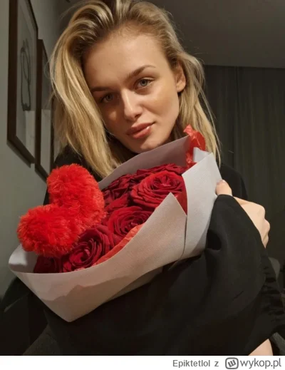 Epiktetlol - @MariannaSchreiber: Wolę naturalne kobiety, tak samo jak Pan Łukasz.