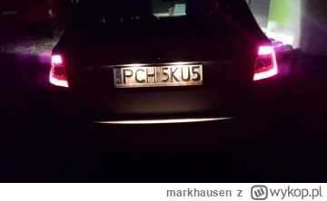 markhausen - Strzelałbym na skode. Mają właśnie takie światła w literę C.
Fabia? Może...