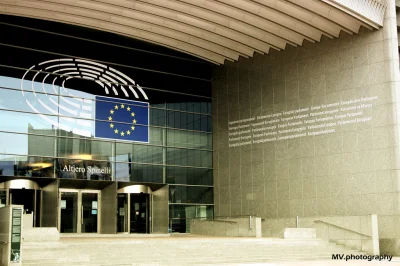 ibilon - Tajemnica poliszynela, nawet budynek Parlamentu Europejskiego jest nazwany i...