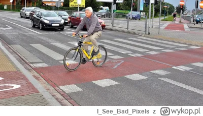 ISeeBad_Pixels - A co w takiej sytuacji, gdy kierowca ma zielone, a rowerzysta na peł...