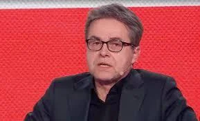 kiedystubylamaleucieklam - Maciak jest tak jawnie prorosyjski, że to wygląda jakby go...