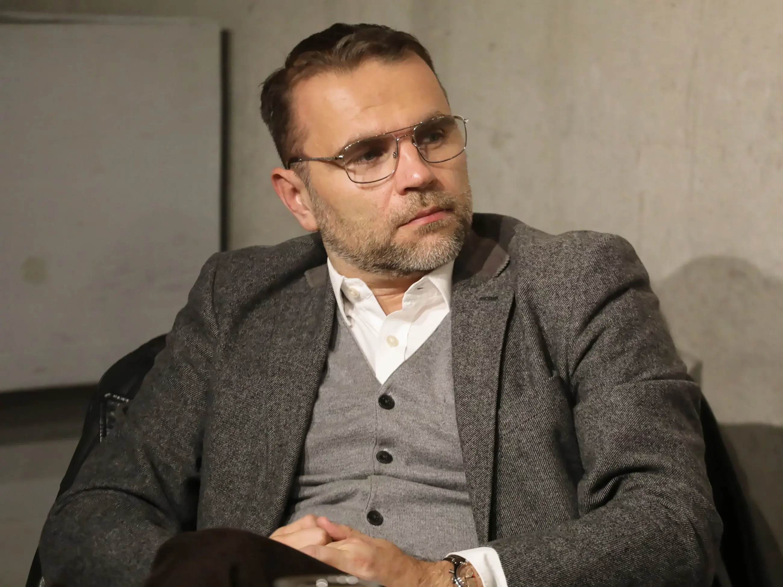 Logytaze - >Trzy najśmieszniejsze doktoraty w tym kraju:
- Rydzyka
- Jakiego
- Jestę ...