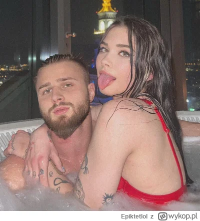 Epiktetlol - @MarcelinaM85: Pozdrawiam córeczkę