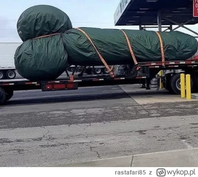 rastafari85 - Ciekawe co tam wiezie