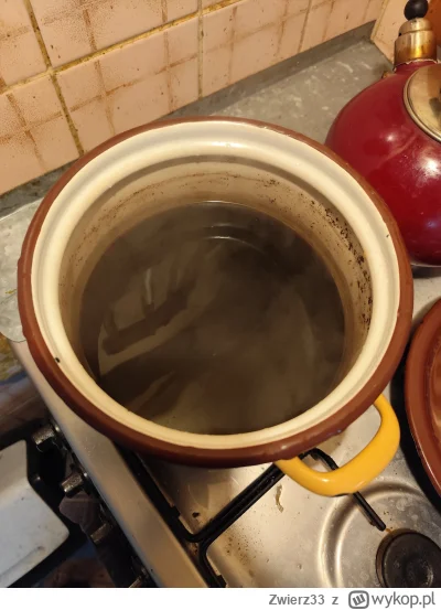 Zwierz33 - Chłop cały gar kawy zrobił wczoraj aż na dzisiaj zostało xd

#przegryw